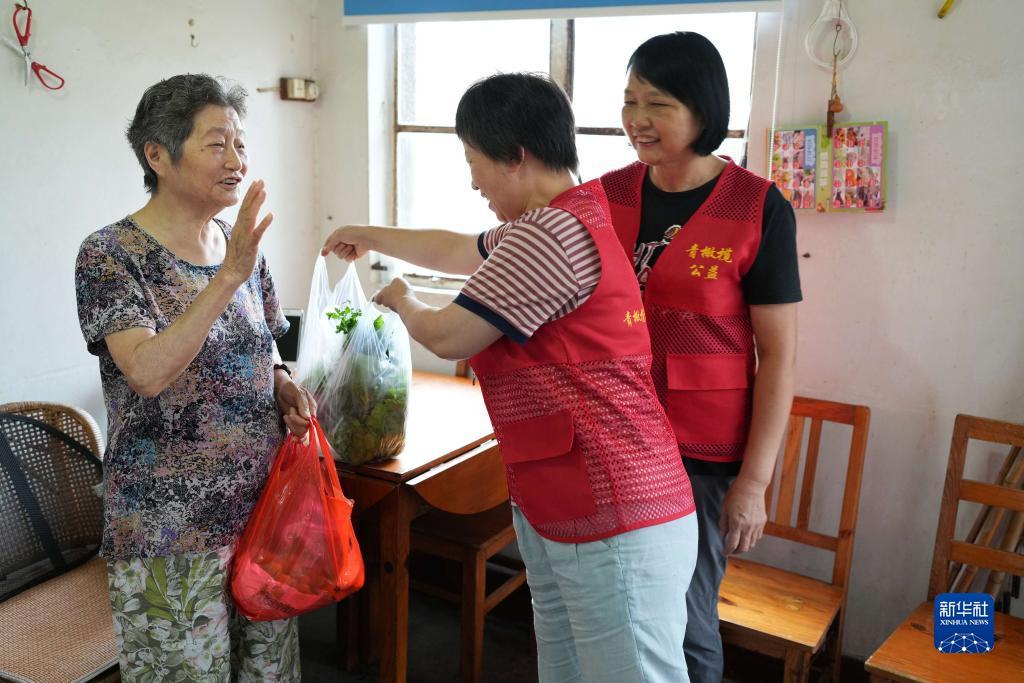 捕鱼送金币38元